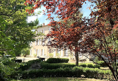 Maison avec piscine et terrasse 10