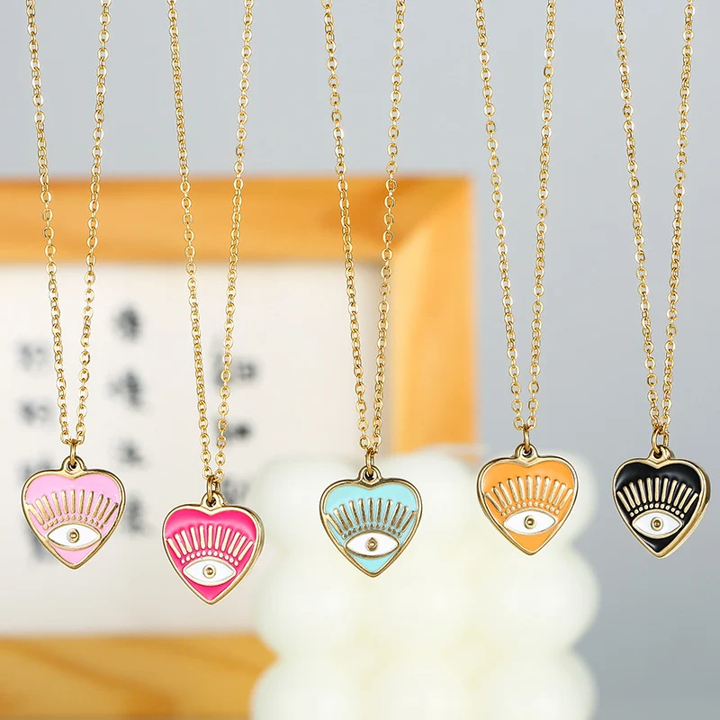 Fashion Love Yağ Damlayan Gözler Paslanmaz Çelik Kolye – Moda ve benzersiz tarz, paslanmaz çelik dayanıklılığıyla günlük kullanım için şık bir aksesuar.