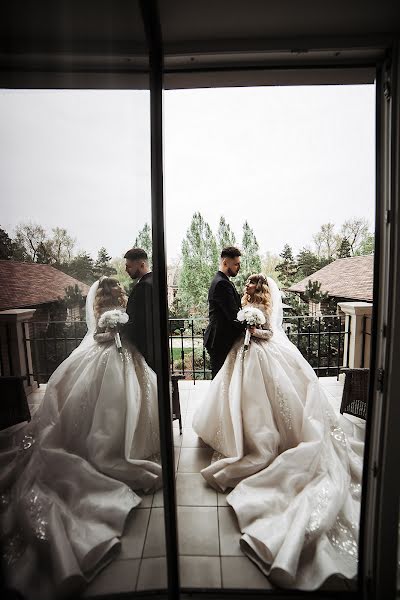 ช่างภาพงานแต่งงาน Elena Kosmatova (kosmatova) ภาพเมื่อ 17 สิงหาคม 2023