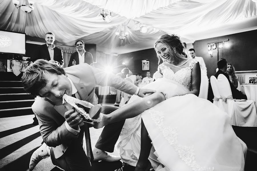 Fotógrafo de casamento Kirill Drozdov (dndphoto). Foto de 3 de outubro 2018