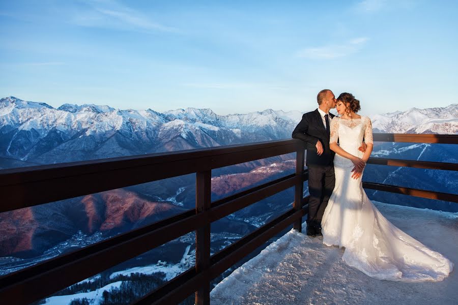 Fotógrafo de casamento Yuliya Vyatkina (vyatkina). Foto de 9 de julho 2018