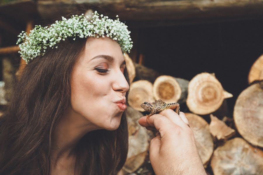 Bryllupsfotograf Alena Parfenova (lyova). Bilde av 20 oktober 2014