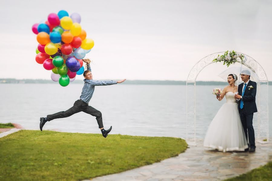 Fotógrafo de casamento Elena Volkova (mishlena). Foto de 17 de setembro 2015