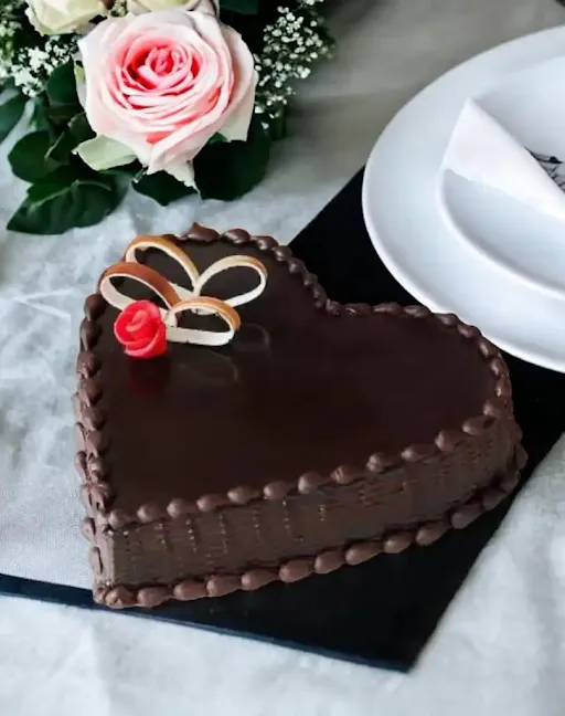 Choco Truffle Heart Cake [500 Grams]