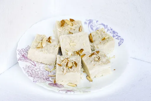 Kalakand Danedar Burfi