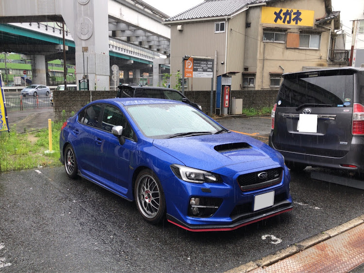 WRX S4の緊急脱出用ハンマー・命を守る行動・キンクマに関するカスタム事例の投稿画像1枚目