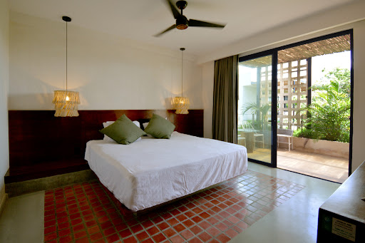 Appartement avec terrasse et piscine 3