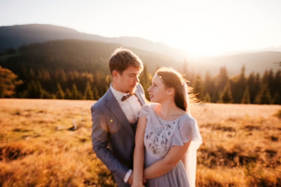 Fotógrafo de casamento Natalі Vasilchuk (natalyvasilchuc). Foto de 21 de dezembro 2017