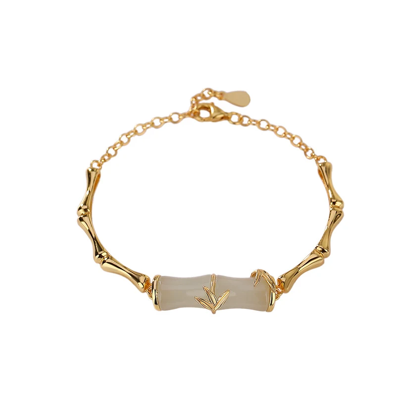 Gouden Hetian Jade Bamboe Festival Armband voor Dames, Geluk en Stijl. Een prachtig sieraad voor festivals, dat elegantie en een vleugje geluk in je dag brengt.