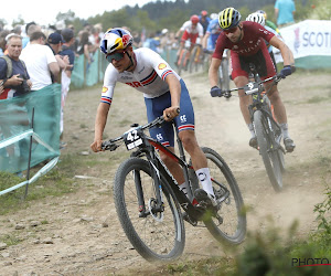 🎥 Olympisch kampioen Tom Pidcock troeft iedereen af en pakt nu ook wereldtitel mountainbike 