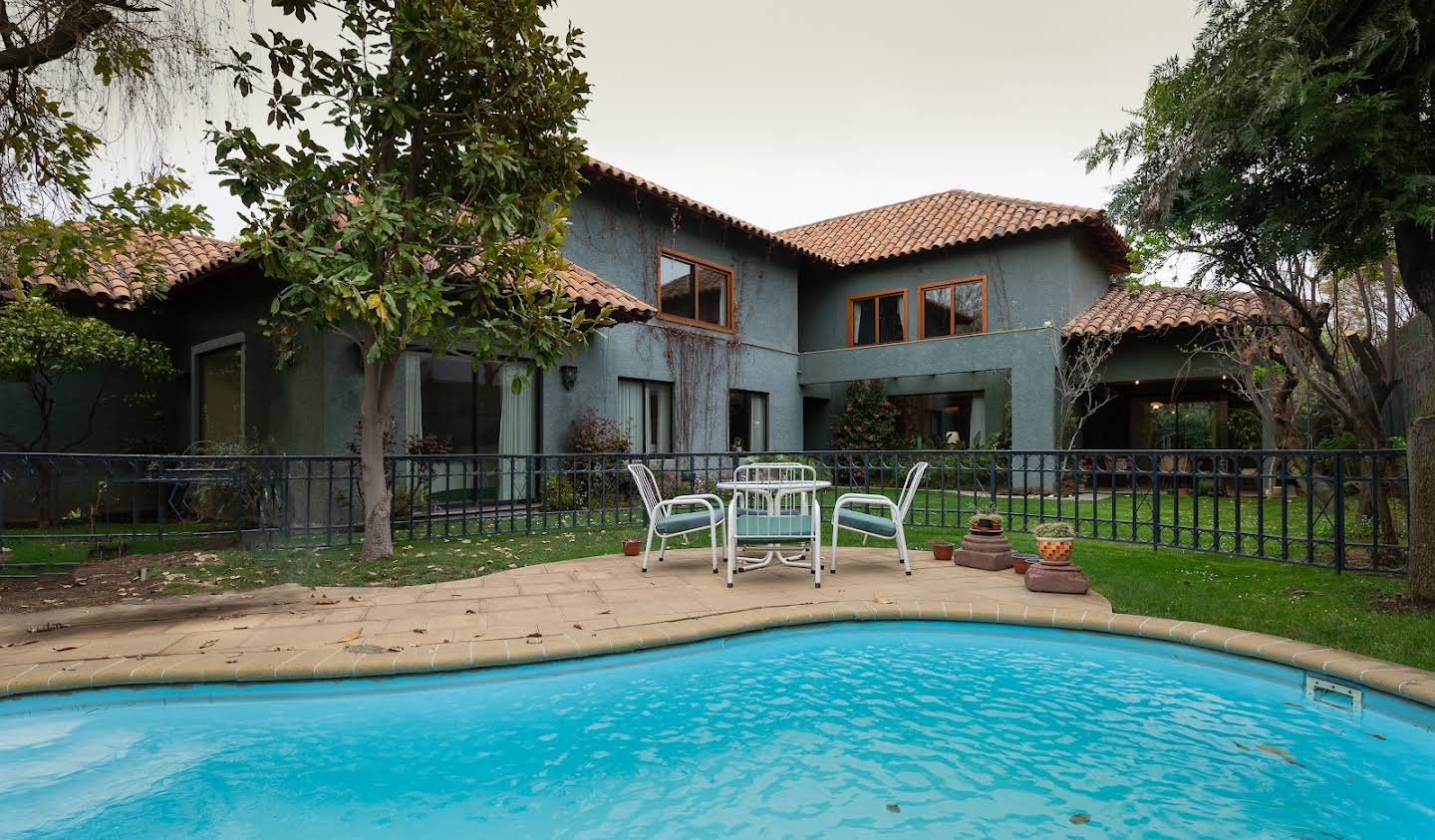 House with garden and terrace Lo Barnechea