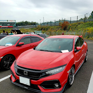 シビック FK7