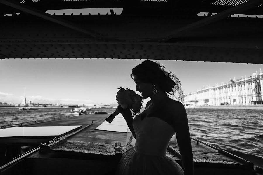 結婚式の写真家Ulyana Khristacheva (homsa)。2015 8月28日の写真