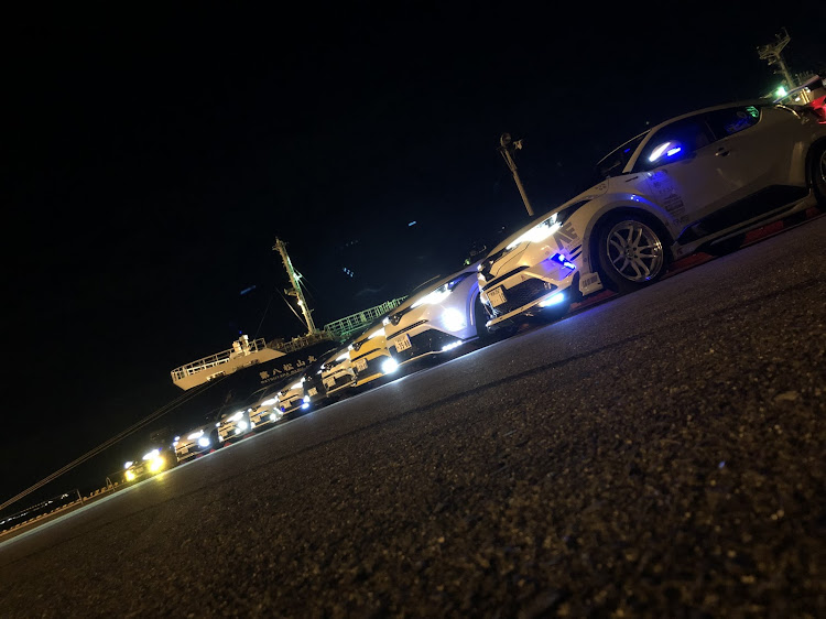 C-HRの湾岸・埠頭・ブツ引き渡し・ネコガレージに関するカスタム事例の投稿画像4枚目