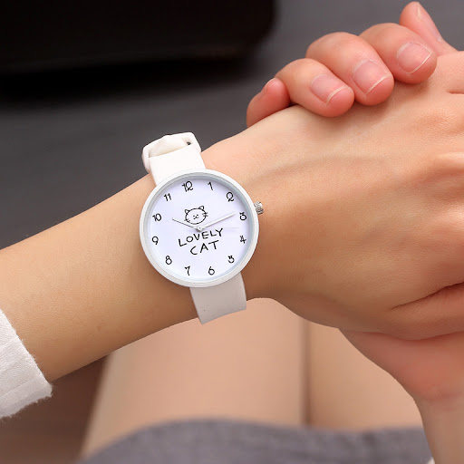 Title 4, Fashionable small dial ladys thin strap studen...