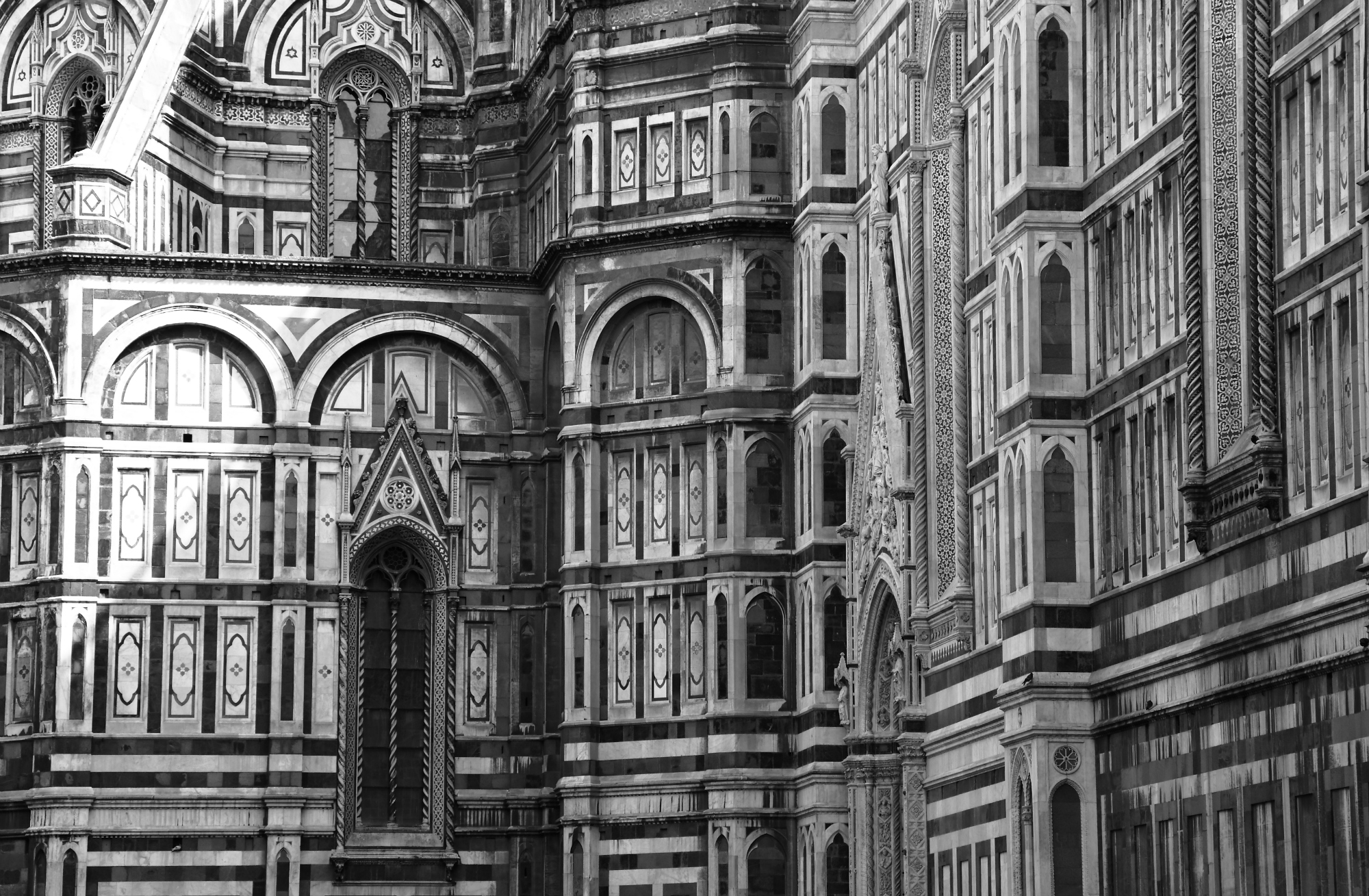 Firenze non cambiare che dopo non ci piaci, rimani piccolina,noi ti si porta i baci.  di letiziacaprettiphotography