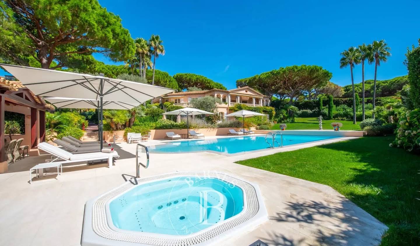 Villa with pool and garden Saint-Tropez