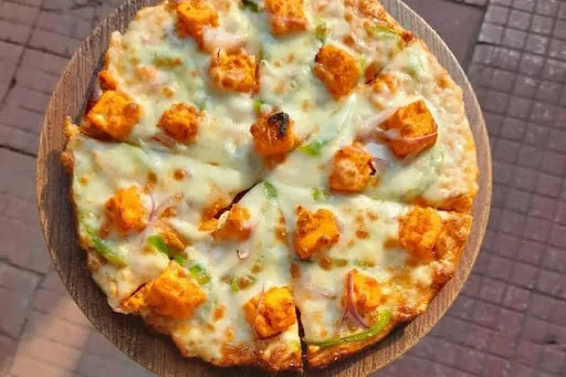 Tandoori Paneer Pizza