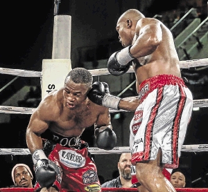 Ilunga 'Junior' Makabu punishes Thabiso 'The Rock' Mchunu en route to knocking him out in the 11th round of their WBC cruiserweight title eliminator.