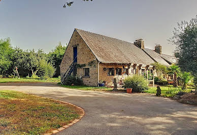 House with pool and garden 2