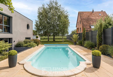 Maison avec piscine et terrasse 3