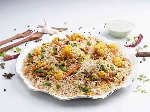 Lucknowi Veg Kilo Biryani