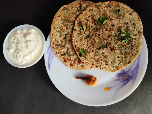 2 Methi Paratha