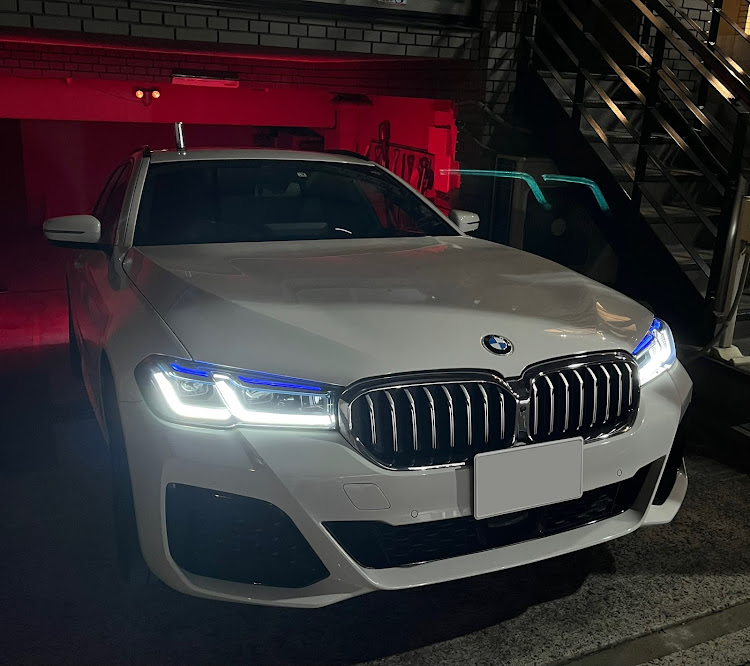 5シリーズ ツーリングのG31・LCI・夜のドライブ・ゴルフに行く・夜の愛車に関するカスタム事例の投稿画像1枚目