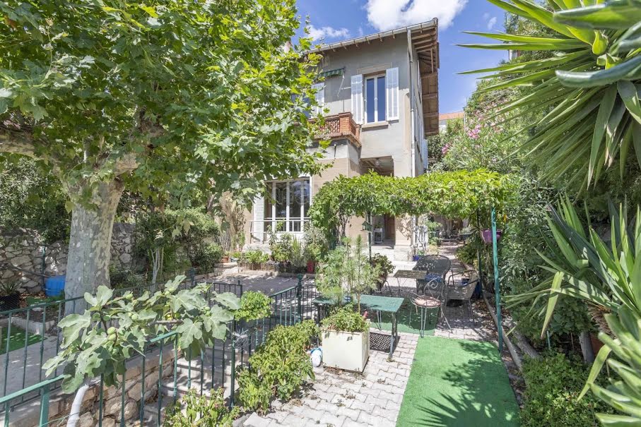 Vente maison 9 pièces 172 m² à Marseille 16ème (13016), 890 000 €