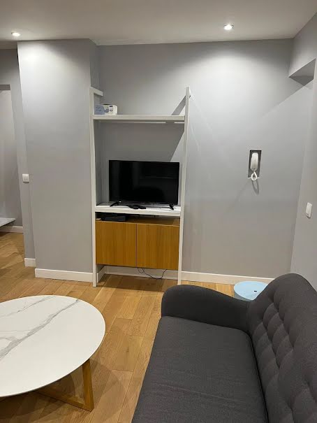 Location meublée appartement 2 pièces 36 m² à Paris 8ème (75008), 2 750 €