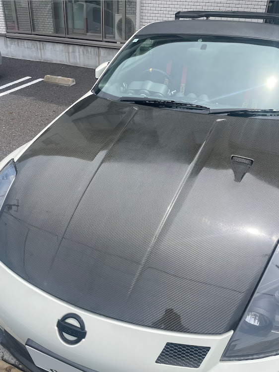 フェアレディZのZ33・カーボンボンネット・駐車場・梅雨入りに関するカスタム事例の投稿画像2枚目