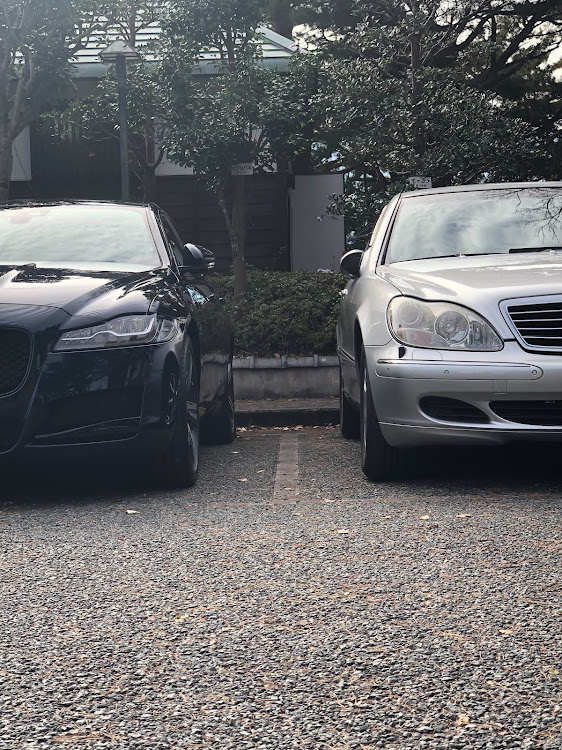XFの同級生コラボ・メルセデスベンツ w220・さわやかげんこつハンバーグ・浜フォルニア・弁天島⛩️に関するカスタム事例の投稿画像2枚目