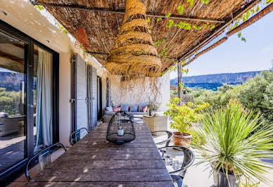 House with pool and terrace 19