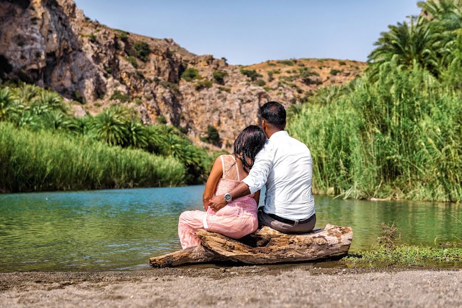 Photographe de mariage Maksim Prikhodnyuk (photomaxcrete). Photo du 2 novembre 2020