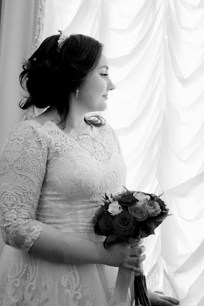 婚禮攝影師Elina Mikhalcova（elinabrauni）。2019 3月28日的照片