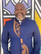 Veteran actor, Sipho Mbele had to dig deep to clinch the character of Hlangabeza, a devious royal, on Ndebele drama, Komkhulu.