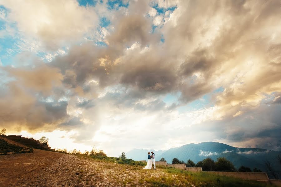 Wedding photographer Sasha Lavrukhin (lavrukhin). Photo of 3 July 2018