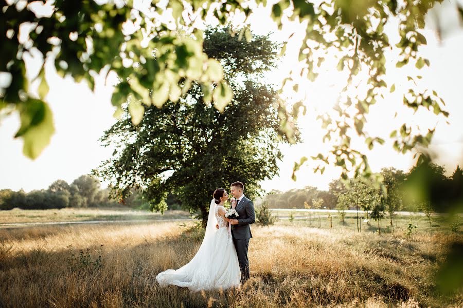 Fotografo di matrimoni Alena Rusakevich (alrus). Foto del 24 febbraio 2020