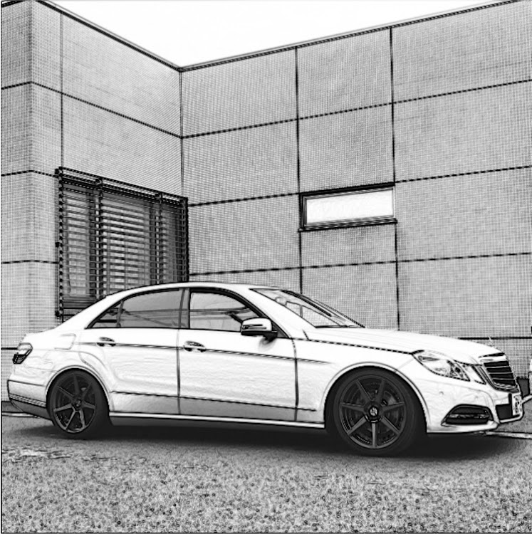 Eクラス セダンの洗車・ワックス掛け・チタニウムグレイズ・ザイモールに関するカスタム事例の投稿画像1枚目