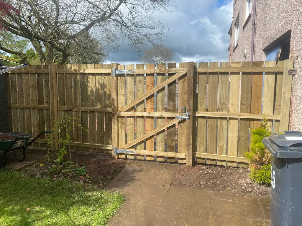 Album cover: Fencing and gate jobs