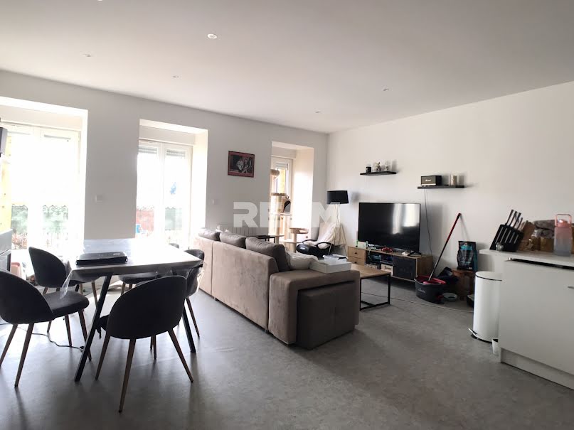 Vente maison  600 m² à Nay (64800), 369 000 €