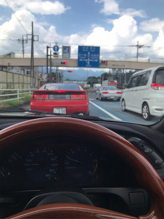 スカイラインのあなたのヘッドライトは？・同期の車・土日の過ごし方に関するカスタム事例の投稿画像3枚目