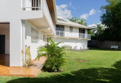 Maison avec terrasse 3