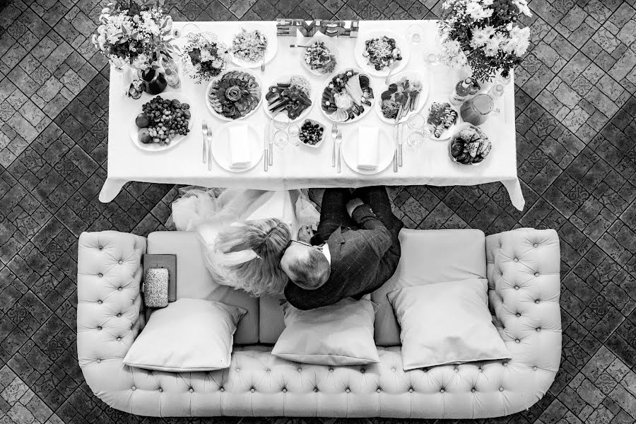 ช่างภาพงานแต่งงาน Dima Sikorski (sikorsky) ภาพเมื่อ 22 ตุลาคม 2019