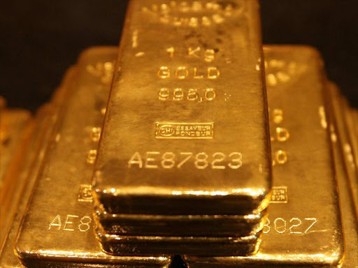 Two foreigners were Friday arrested after they allegedly obtained Sh6.4 million from an Australian man on the pretext of selling him gold.