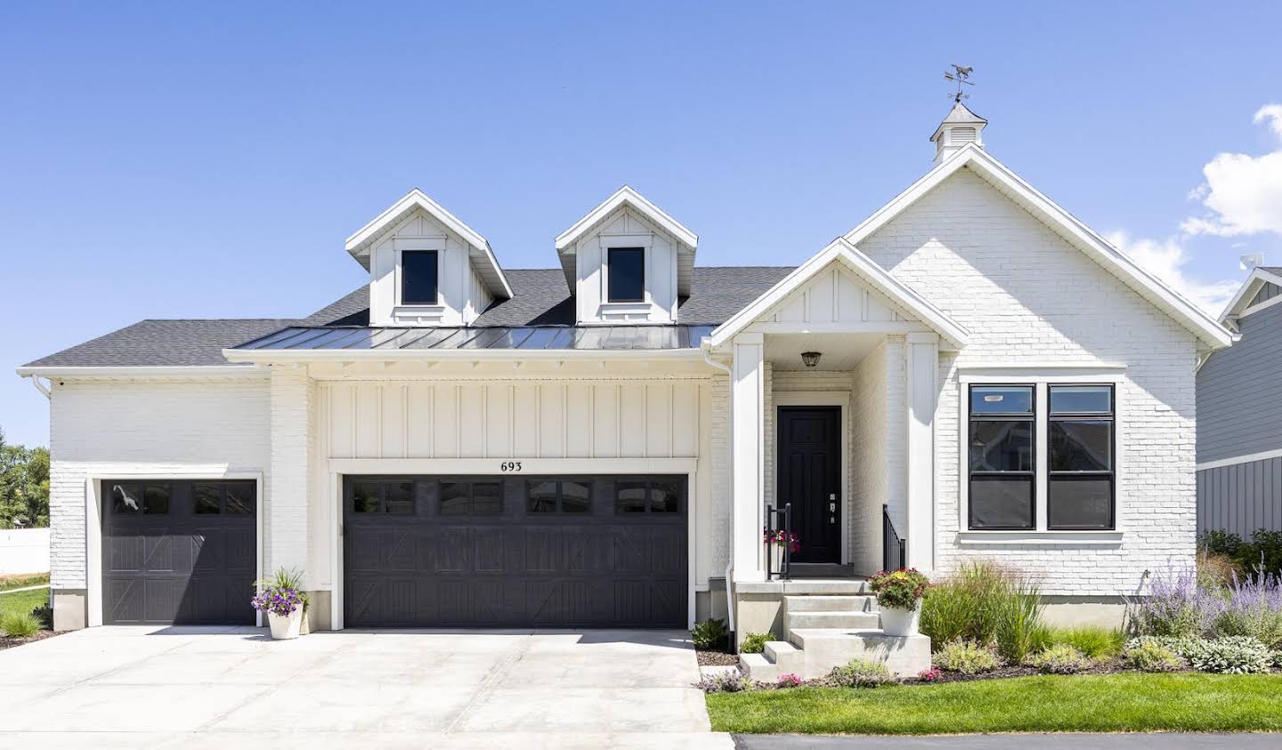 House with pool Midway