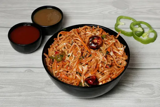 Sezhwan Veg Noodles