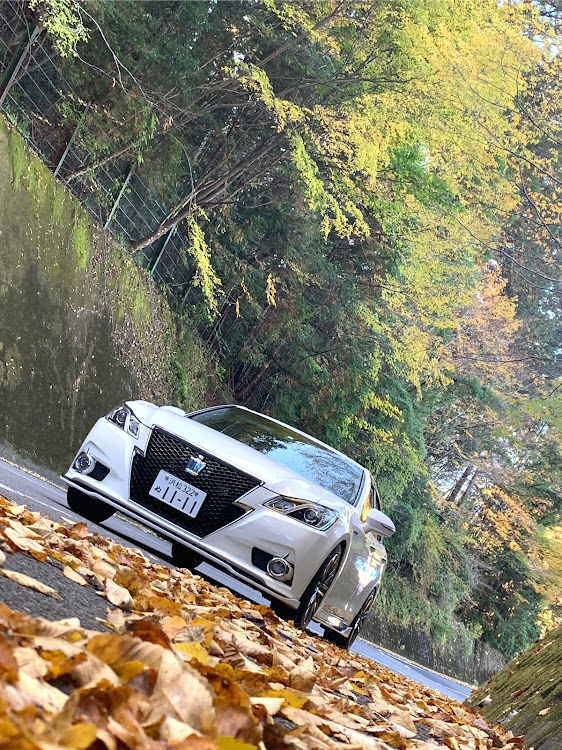 クラウンアスリートのJun Style・弐壱零冠會・井川湖断念・目指せPickUpCars・浜名湖ガーデンパーク21クラウン限定MTに関するカスタム事例の投稿画像3枚目