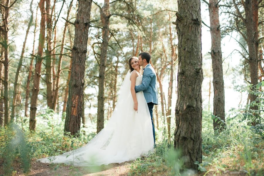 Fotógrafo de casamento Sergey Zakurdaev (zakurdaev). Foto de 16 de outubro 2016