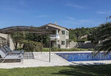 House with pool and terrace 10